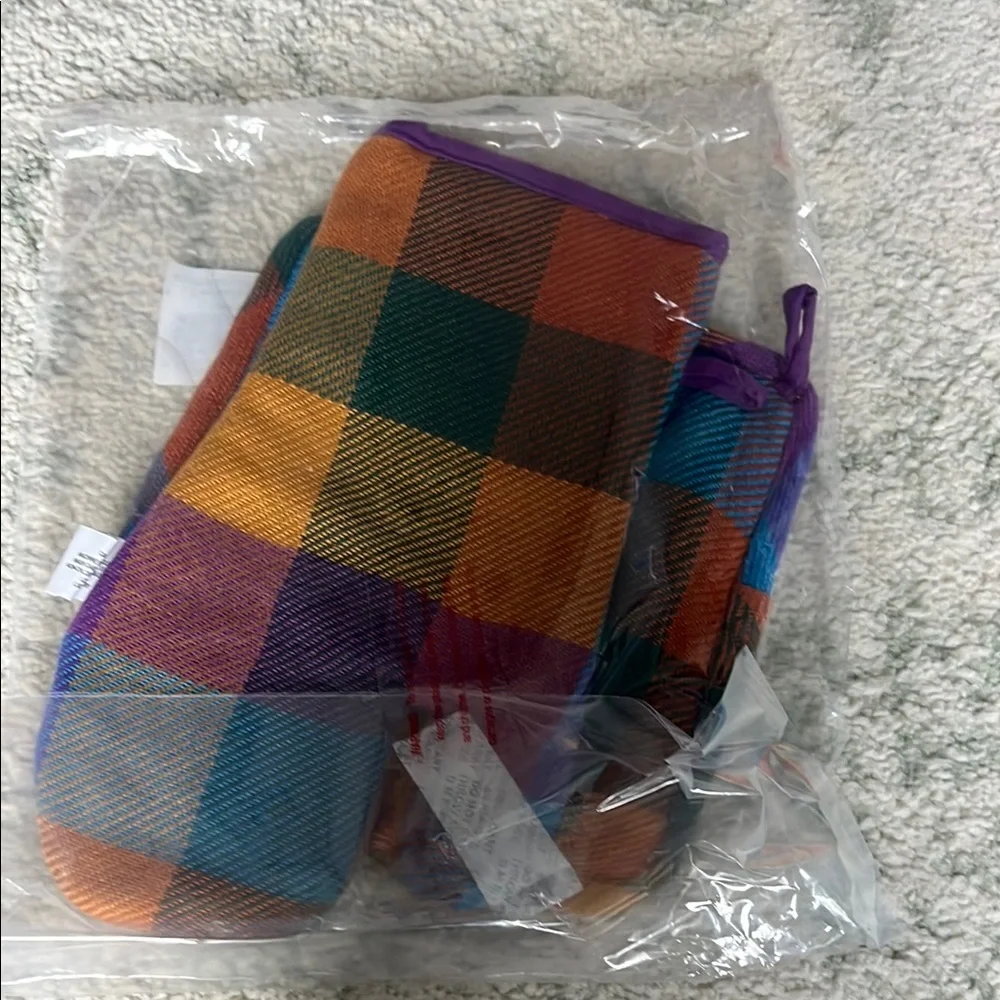 Purple and Multicolor Plaid Kitchen Pot Holder Set